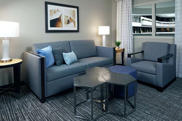 Images Embassy Suites by Hilton Los Angeles International Airport North