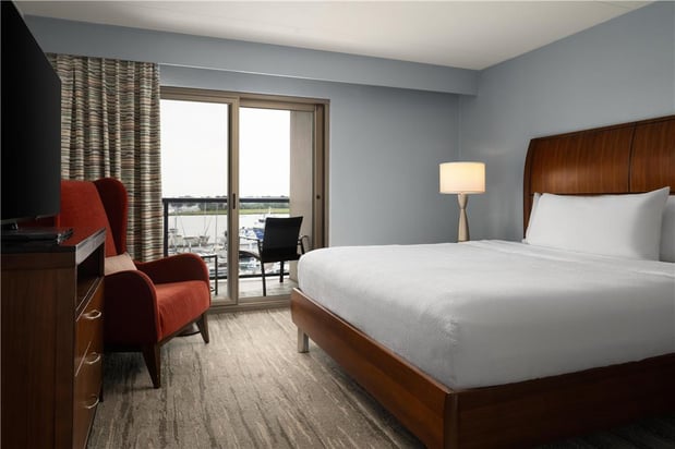 Images Hilton Garden Inn Charleston Waterfront/Downtown
