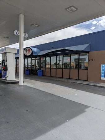 Images CoinFlip Bitcoin ATM - 7 2 11 Food Store (Farmington)