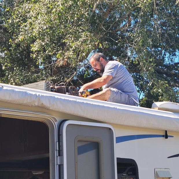 Images D-RV Mobile Repair