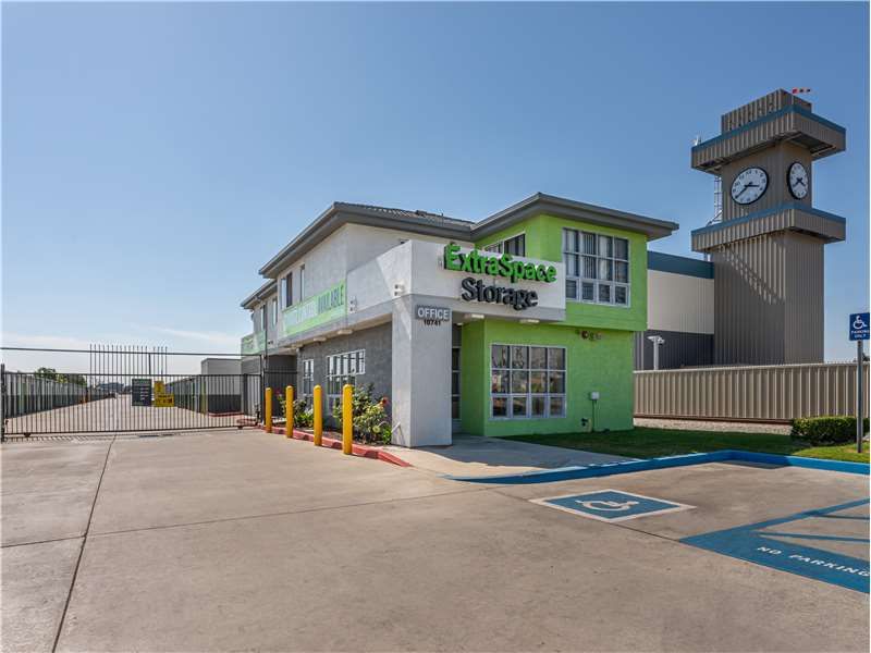Beauty Image - Extra Space Storage at 10741 Dale Ave, Stanton, CA 90680