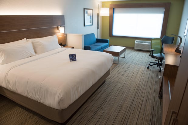 Images Holiday Inn Express & Suites Dayton SW - University Area by IHG