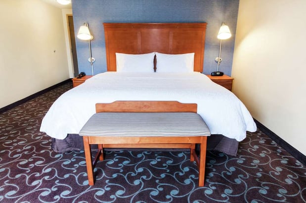 Images Hampton Inn & Suites Chicago Deer Park