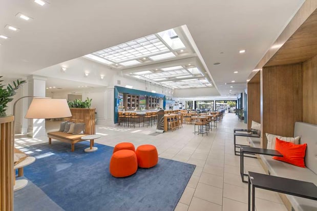 Images Hilton Irvine/Orange County Airport