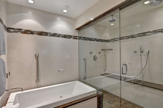 Images The Cincinnatian Hotel, Curio Collection by Hilton
