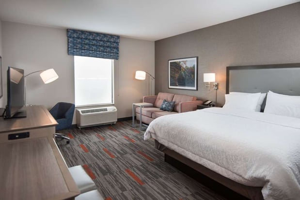 Images Hampton Inn & Suites at Wisconsin Dells Lake Delton