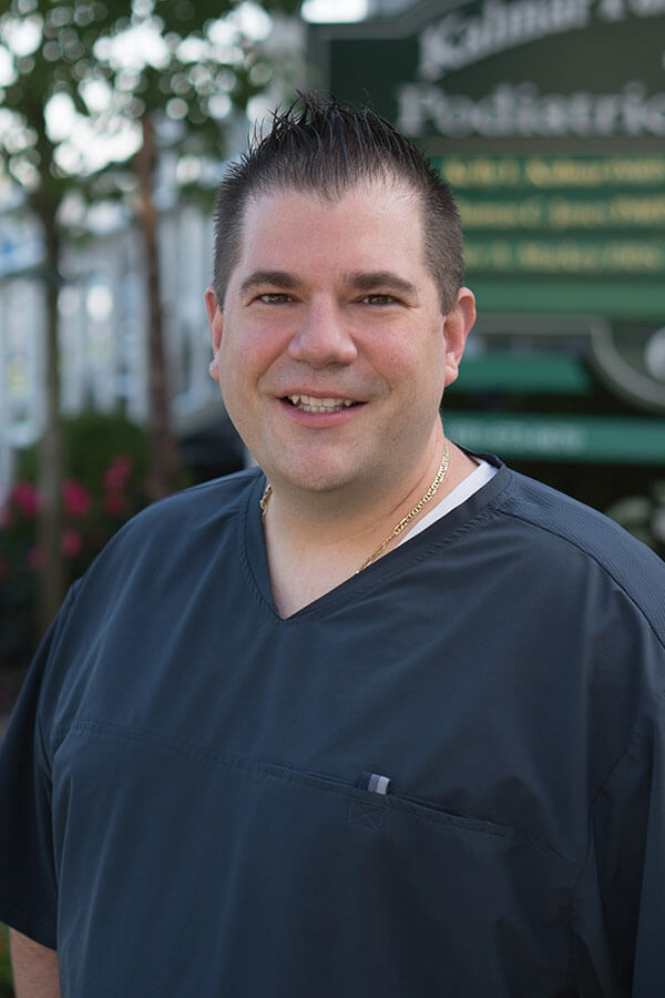 At Kalmar Family Dentistry, Dr. Kelly L. Kalmar and her expert team continuously strive to provide the highest quality dental care for patients of all ages. We are driven by quality, values, efficiency, communication and continuous training ensuring an optimum and healthy environment in which to benefit our patients' needs.
Visit us today, we are located between High Street and Main Street in Huntington, NY.