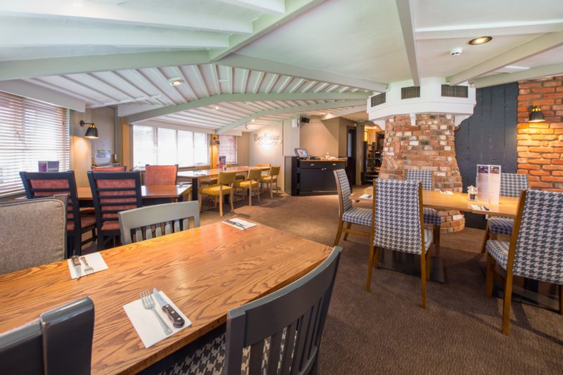 The Somerford Beefeater Restaurant The Somerford Beefeater Christchurch 01202 485376