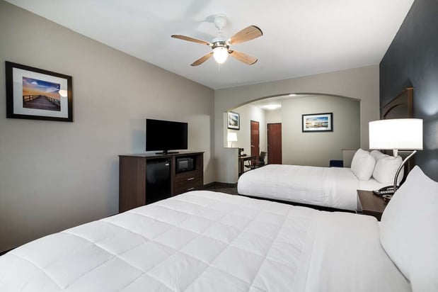 Images Best Western Plus Lake Dallas Inn & Suites