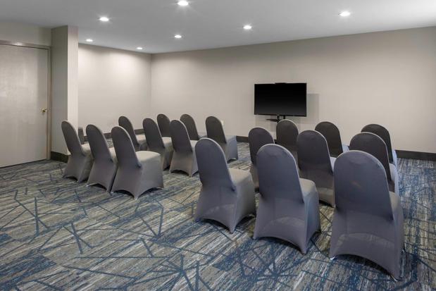 Images Holiday Inn Express Rocky Mount – Sports Center by IHG