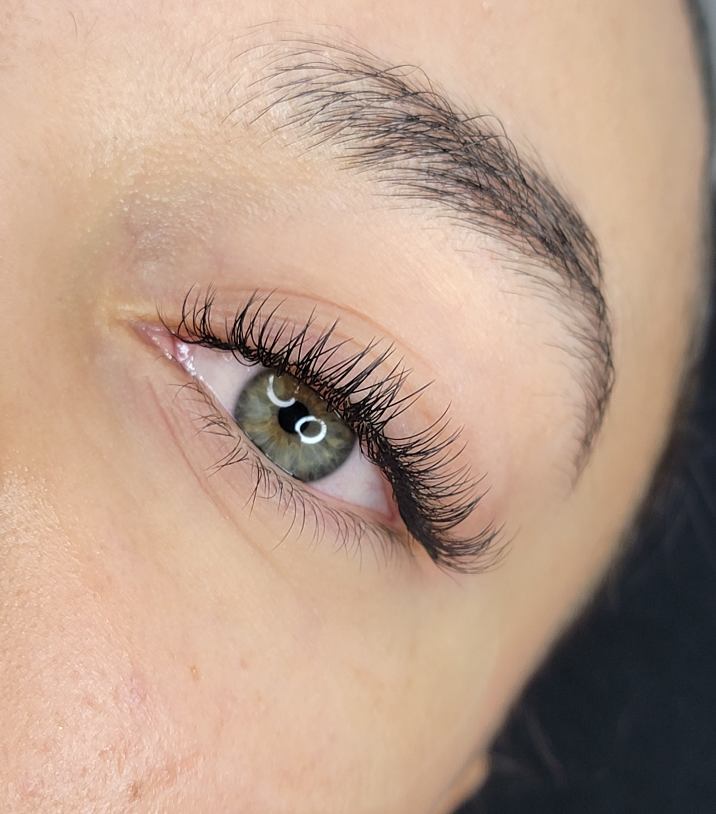 Images Lashista - Formation cils - Pose de cils - Produits de cils Longueuil