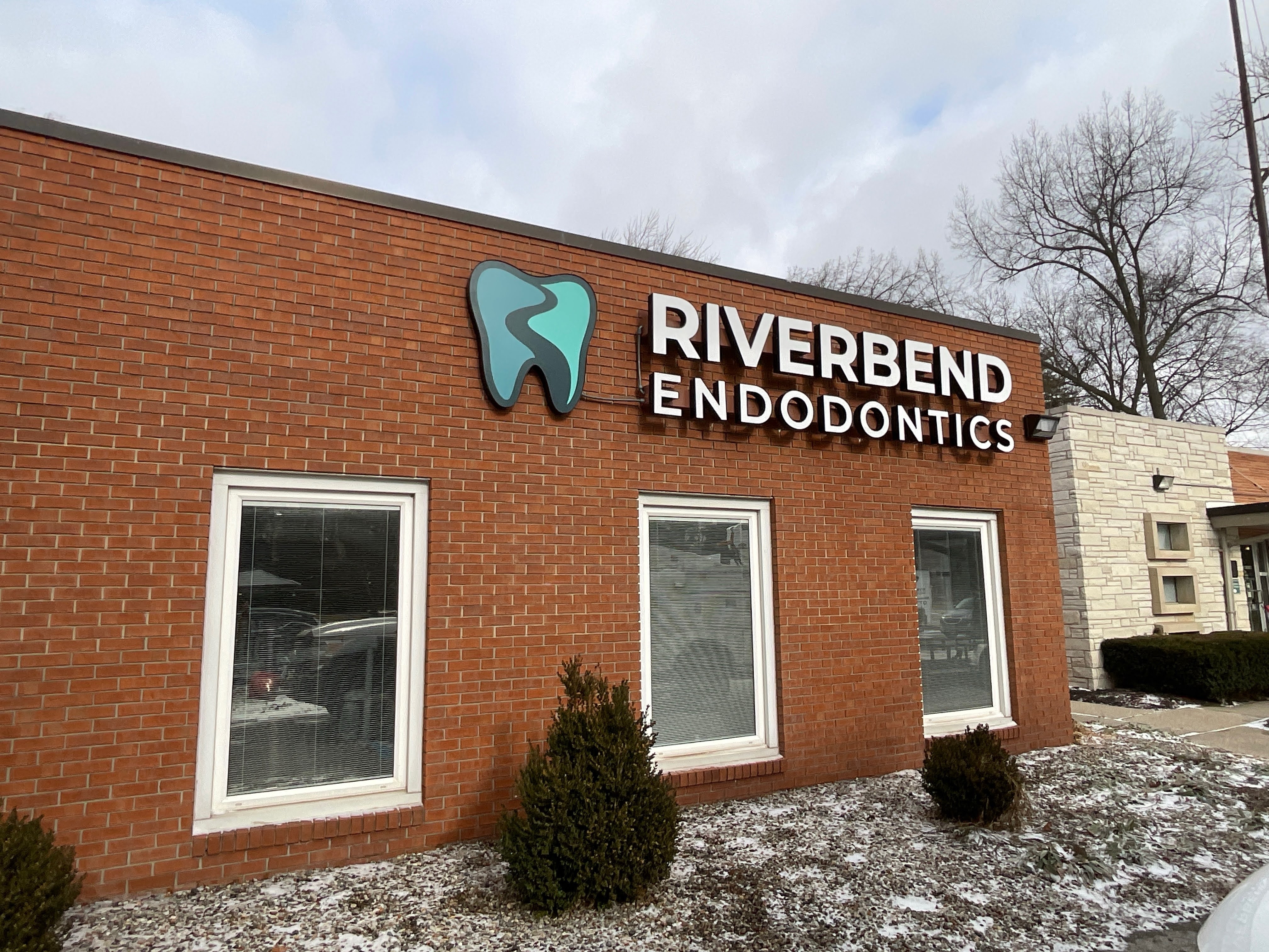 Riverbend Endodontics Image