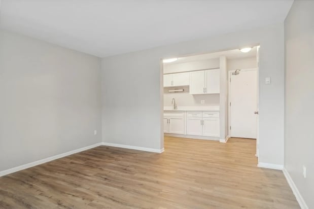 Images Cove at Linden Hills