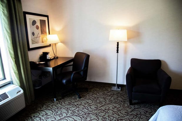 Images Hampton Inn & Suites Sharon