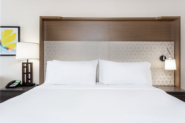 Images Holiday Inn & Suites Across From Universal Orlando by IHG