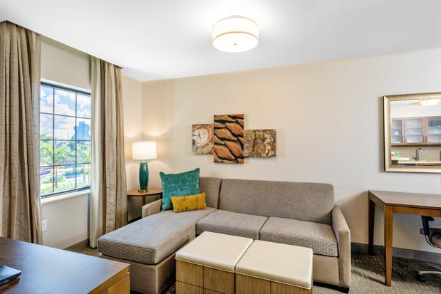 Images Staybridge Suites Fort Lauderdale Airport - West by IHG