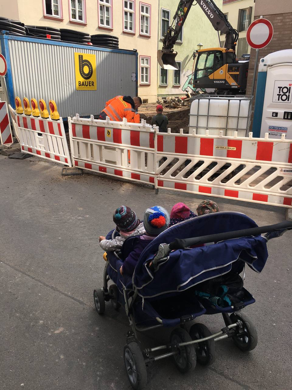 Ausflüge mit dem Kinderwagen. Tagesmutter Andrea in Erfurt, Thüringen. Kinderbetreuung