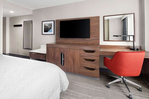Images Hampton Inn & Suites Chicago-Downtown