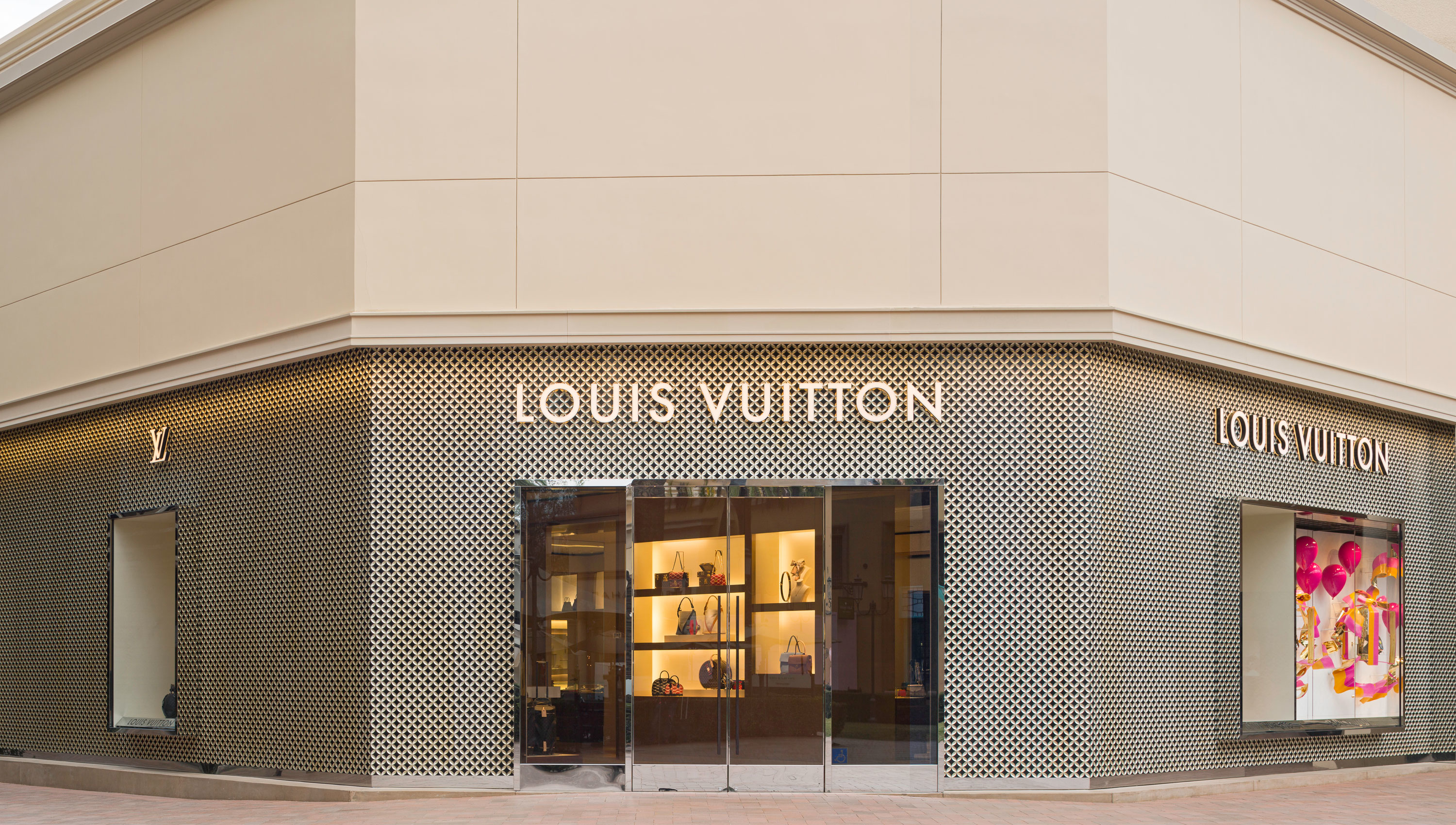 Neiman's Louis Vuitton | Paul Smith