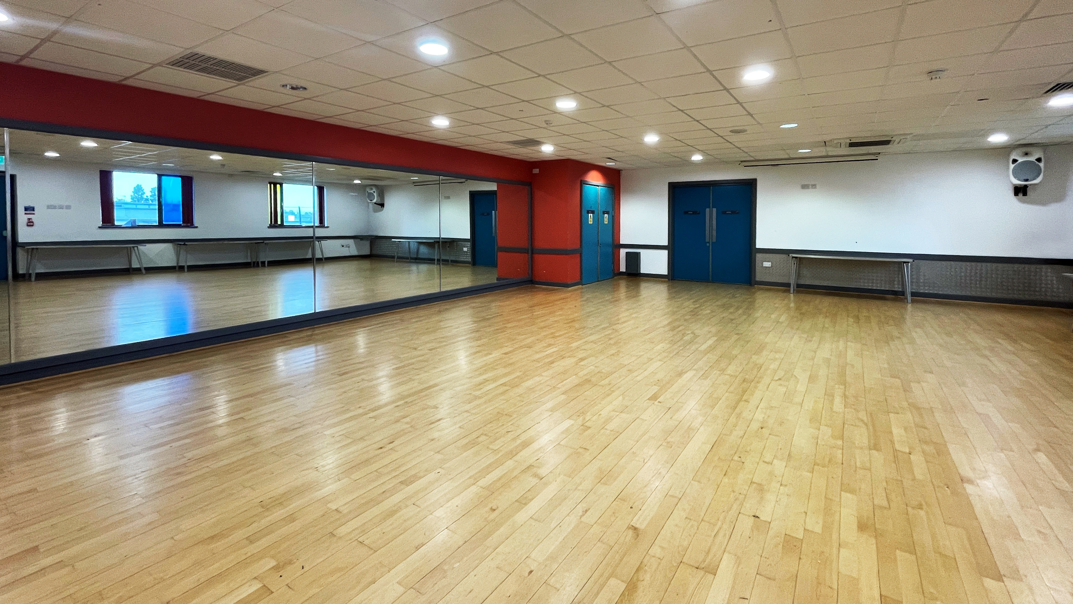 Images Waterlane Leisure Centre