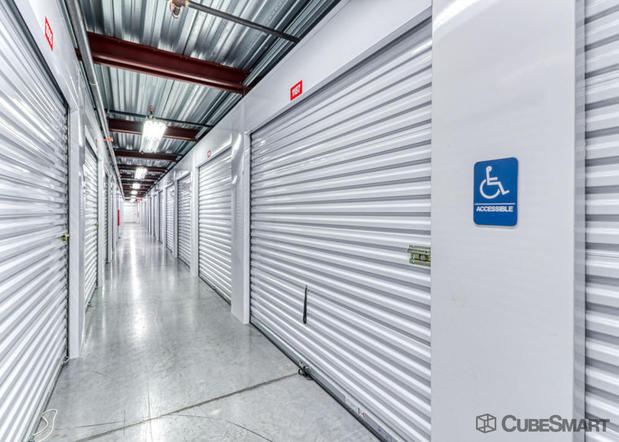 Images CubeSmart Self Storage