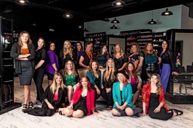 Images Vivid Salon