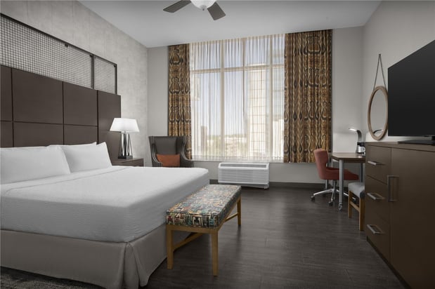 Images Hampton Inn & Suites Austin @ The University/Capitol