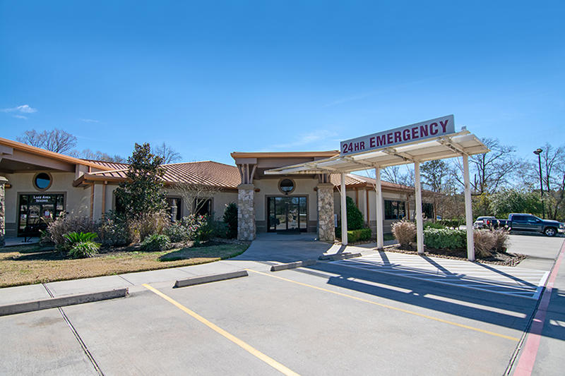 Emergency Center - CHI St. Luke's Health - Montgomery, TX Photo