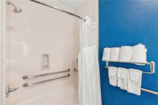 Images Spark by Hilton Round Rock