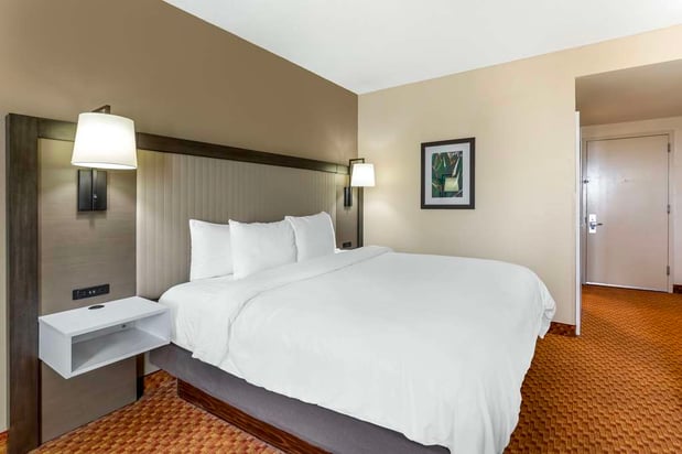 Images Best Western Plus Kendall Hotel & Suites