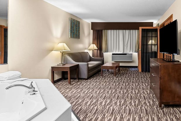 Images Best Western Baraboo Inn