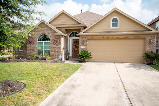 Images Shad Bogany Team