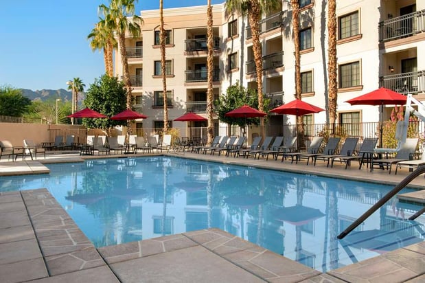 Images Embassy Suites by Hilton    La Quinta Hotel & Spa