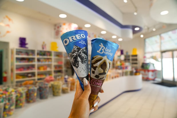 Images Sweet Tooth at OWA
