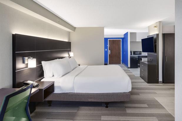 Images Holiday Inn Express & Suites South Portland by IHG