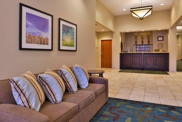 Images Candlewood Suites Terre Haute by IHG