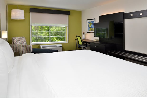 Images Holiday Inn Express & Suites Carthage by IHG
