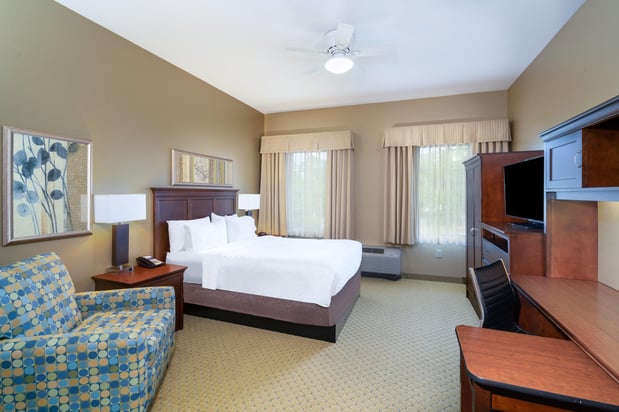 Images Holiday Inn Express Abrams Hall