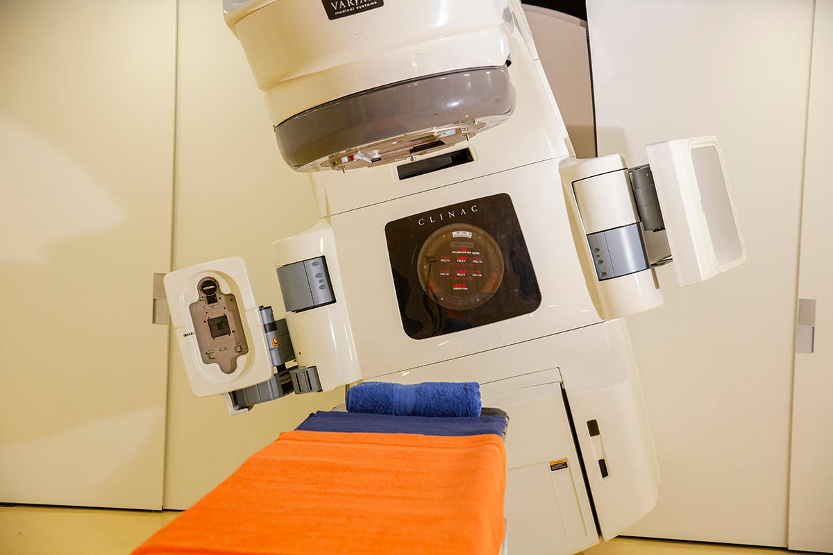 Bestrahlungsgerät Varian TrueBeam in der Praxis für Strahlentherapie in Fürstenfeldbruck