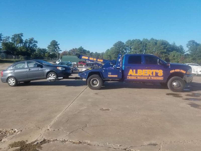 Images Albert's Towing & Transport