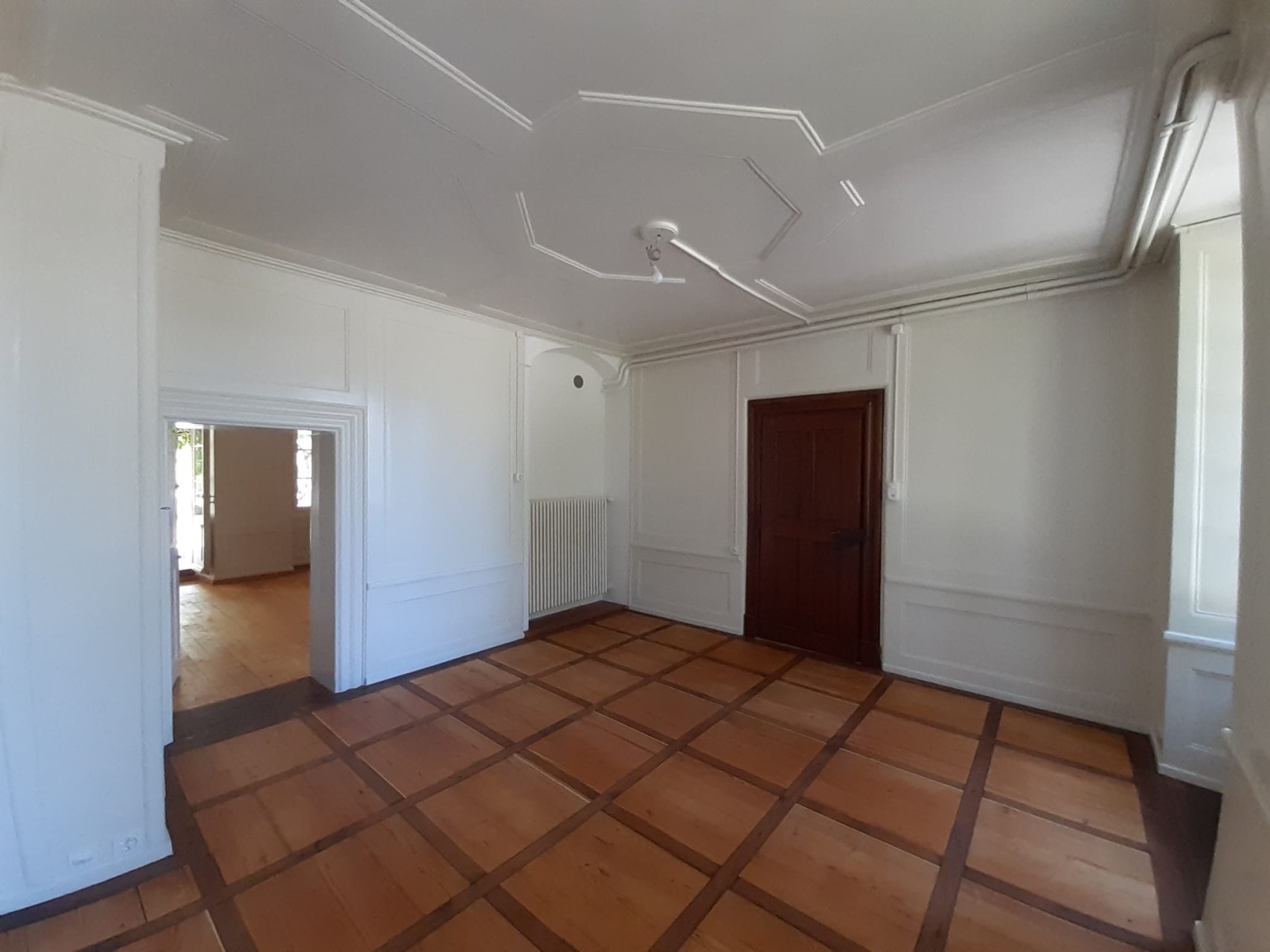 MALER SAHLI AG, Freiburgstrasse 16b in Murten