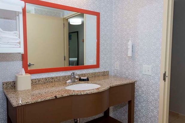 Images Hampton Inn & Suites Riverton