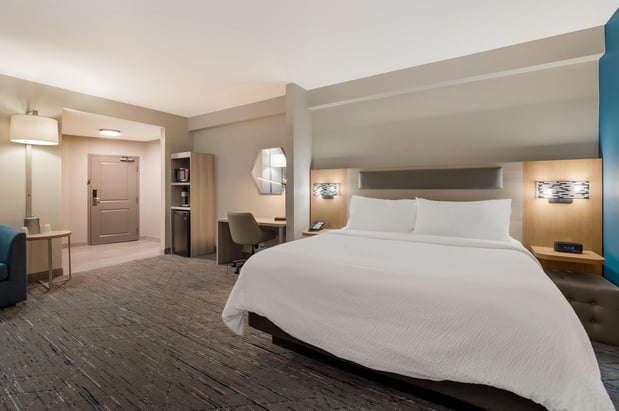 Images Holiday Inn Express & Suites Lexington by IHG
