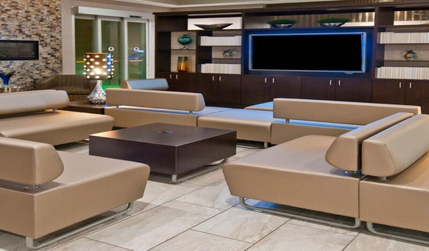 Images Holiday Inn Austin Airport by IHG