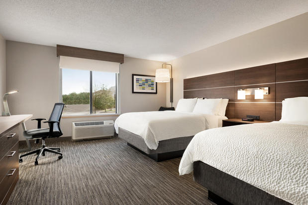 Images Holiday Inn Express & Suites Anniston/Oxford, an IHG Hotel