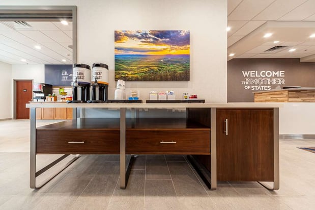 Images Hampton Inn Winchester N/Conference Center