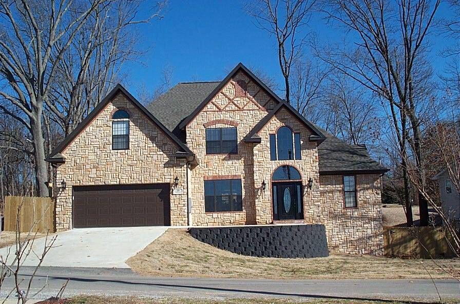 Luxecraft Custom Homes Logo