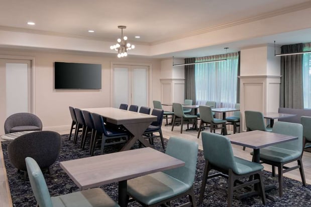 Images Hampton Inn Hartford/Airport