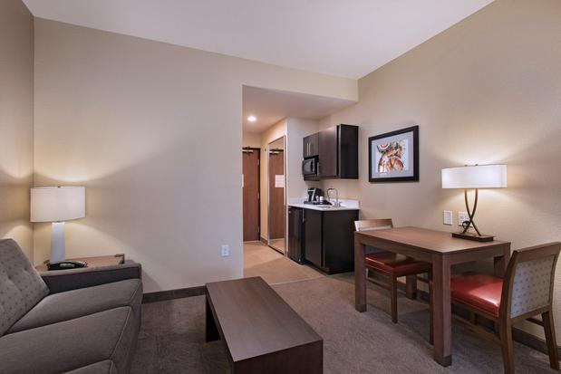 Images Holiday Inn Express & Suites Austin NW - Four Points by IHG
