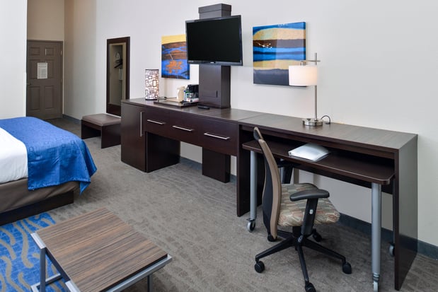 Images Holiday Inn Express & Suites St. Louis West-O'Fallon by IHG